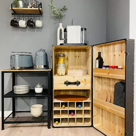 Klassen - Exklusives Am Hbf - Kueche, Netflix, Kingsizebett Appartement *