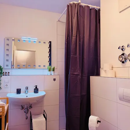 Klassen - Exklusive Am Hbf - Kueche, Netflix Koblenz (Rhineland-Palatinate)