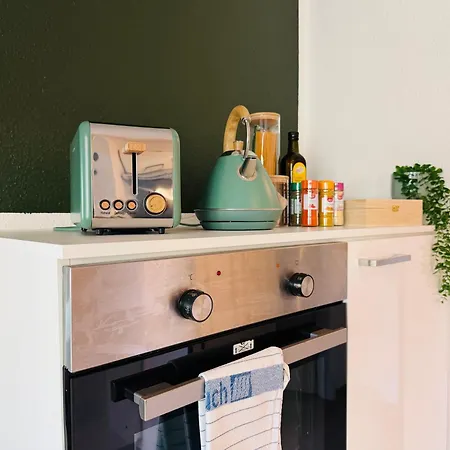 Klassen - Exklusive Am Hbf - Kueche, Netflix