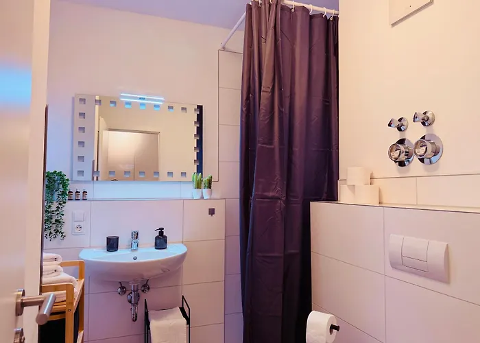 Klassen - Exklusive Am Hbf - Kueche, Netflix 코블렌츠